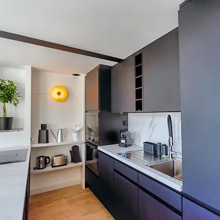 Duplex Centre Lumineux Et Calme Apartman Cannes